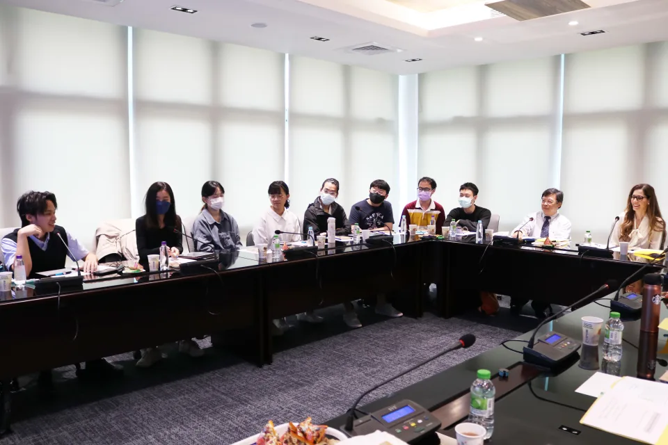 伊利諾大學訪陽明交大,雙方會議實拍圖